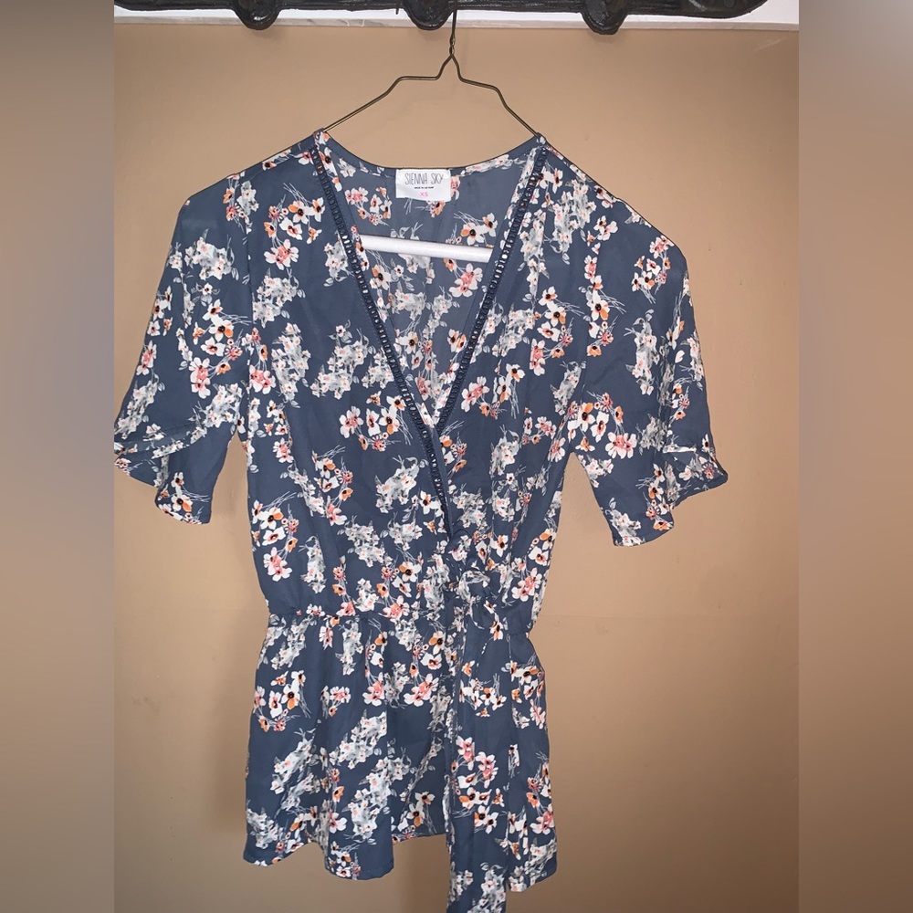 Juniors top